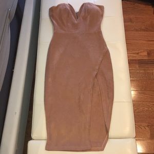 Midi dress with high slit